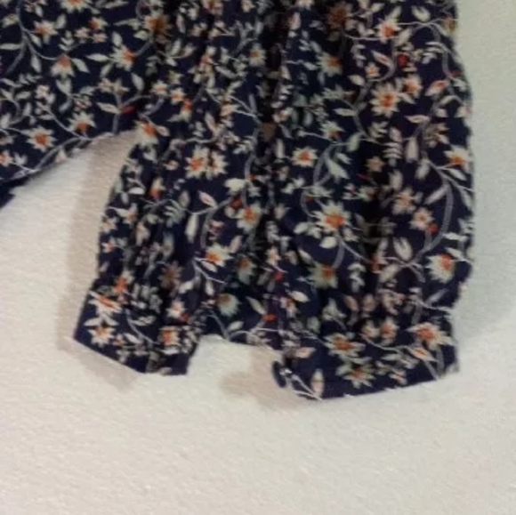 St Johns Bay Womens Blue T-Shirt Floral Long Sleeve Crew Neck Size L - Picture 6 of 7